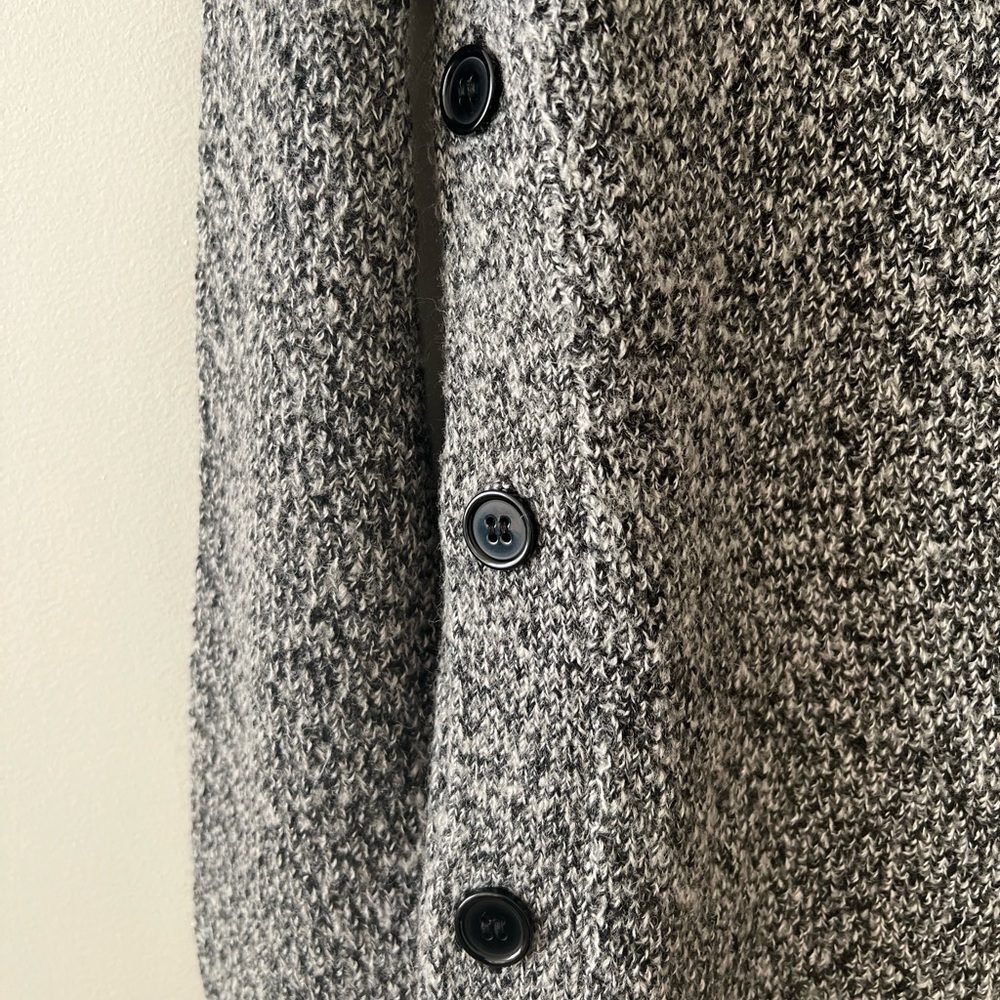 Lucky Brand Sweater - Picture 4 of 5